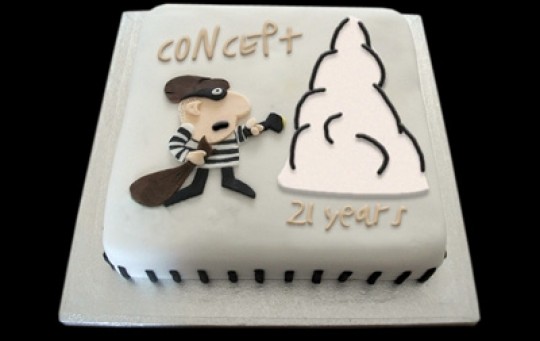 21st birthday cake with robber on it